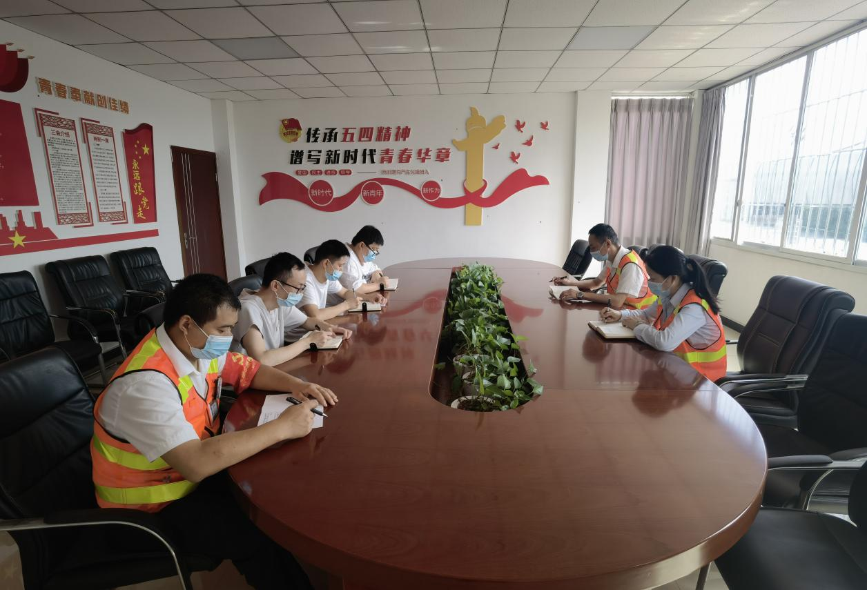 成仁高速开展“一对一”谈心谈话活动.png 成仁高速开展“一对一”谈心谈话活动.png